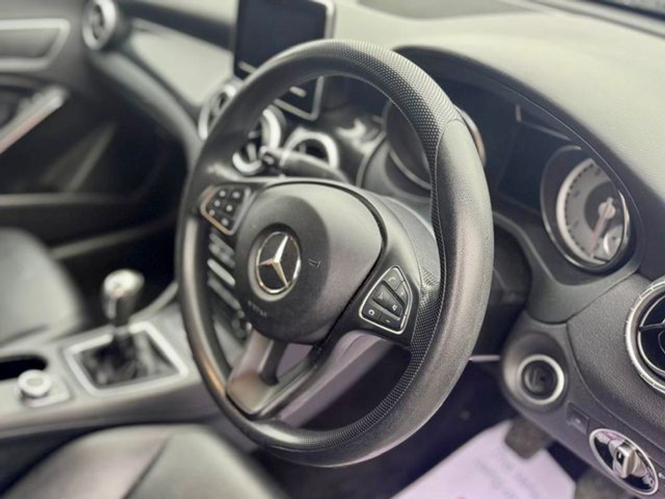 2015 Mercedes-Benz CLA Class 180 CDI 4DR €13,900