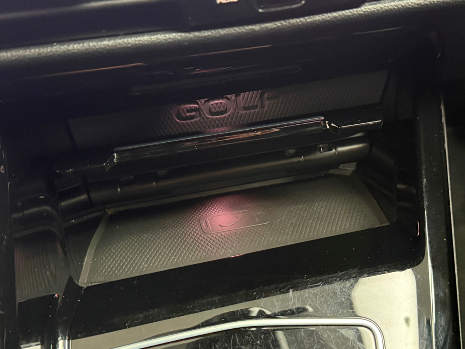 2023 Volkswagen Golf - image 18