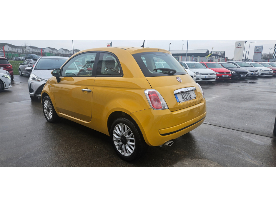 2015 Fiat 500 automatic 1.2 lounge low kms €7,995