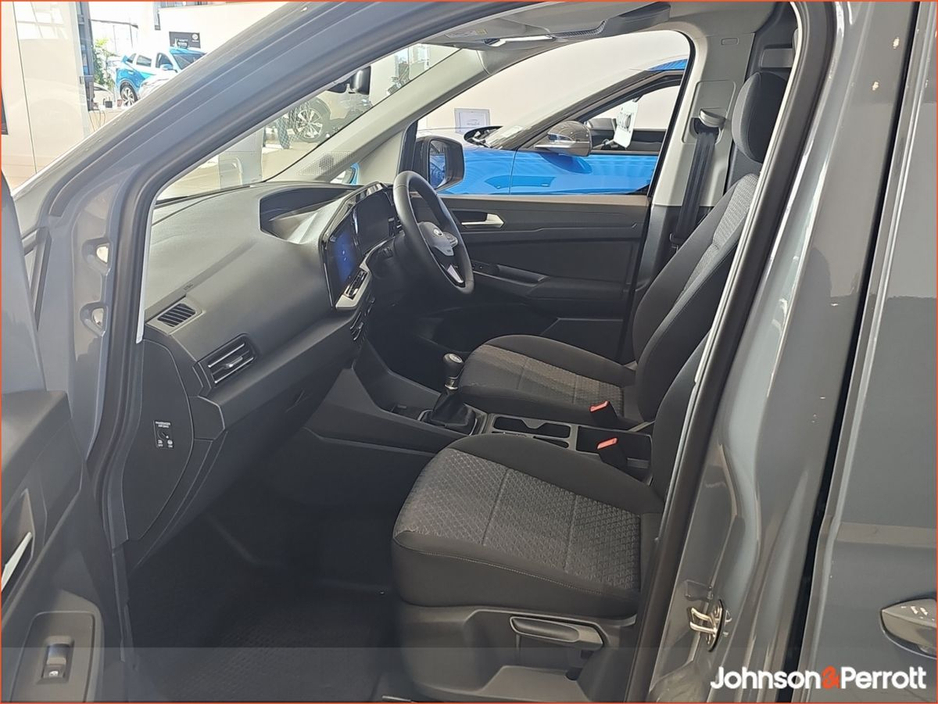 2026 Ford Transit Connect - image 3