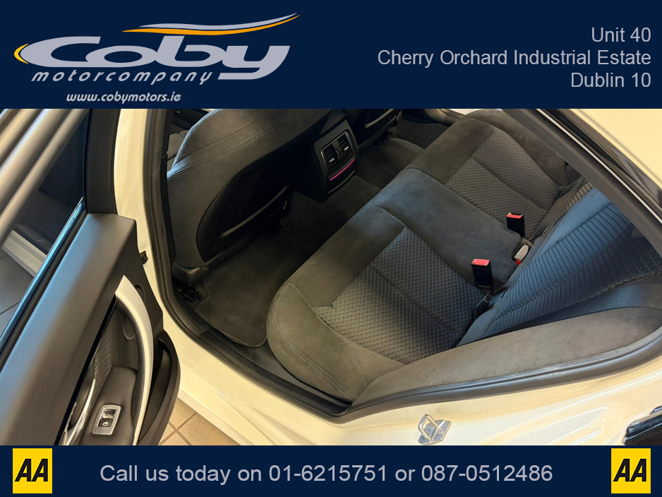 2017 BMW 3 Series - image 23