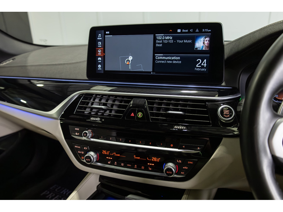 2022 BMW 5 Series - image 16