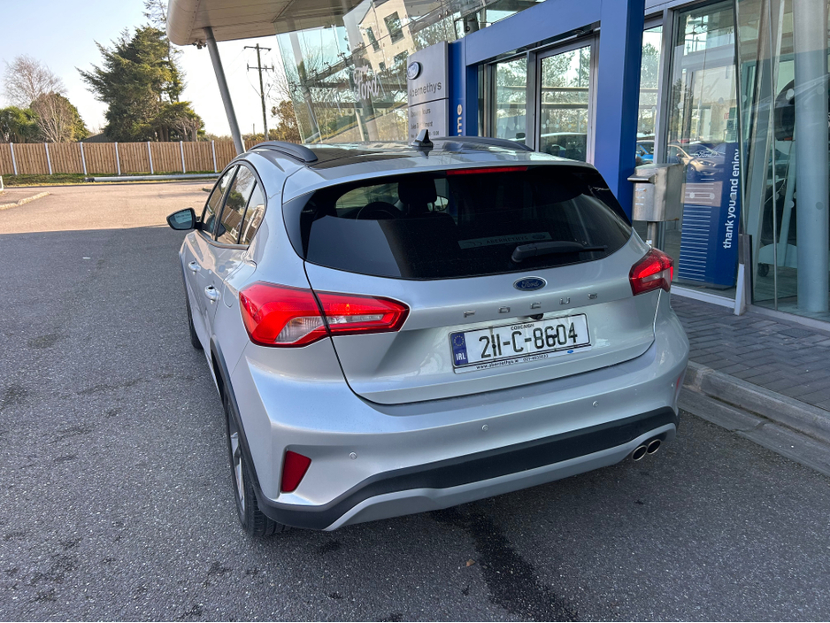 2021 Ford Focus - image 11