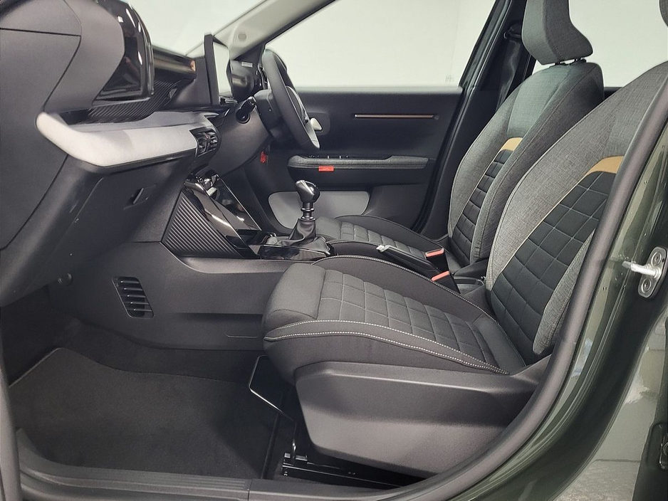 2026 Citroen C3 Aircross - image 8