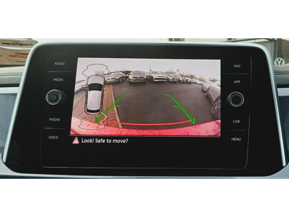 2024 Volkswagen T-Roc - image 20