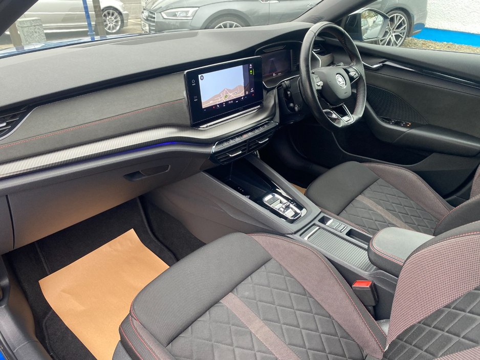 2022 Skoda Octavia - image 13