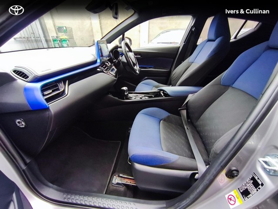 2017 Toyota C-HR - image 7