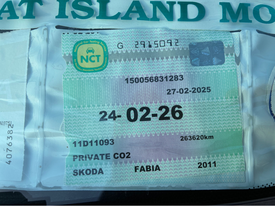 2011 Skoda Fabia - image 11