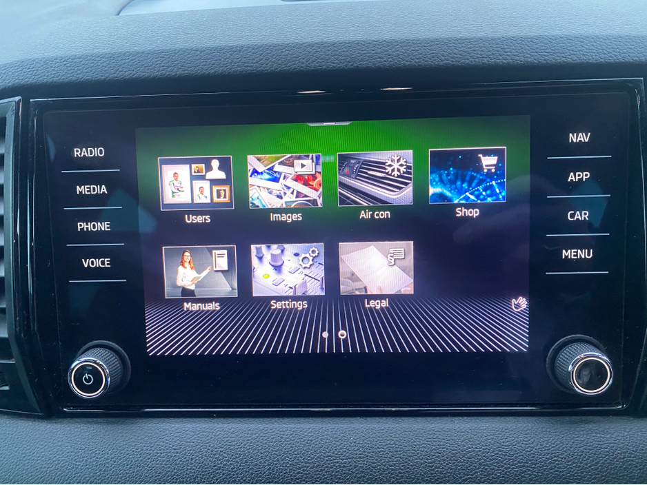 2023 Skoda Karoq SPORT 2.0 TDI 115HP DSG 5 5DR AUTO €33,995