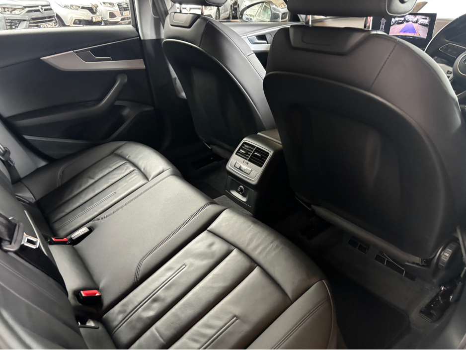 2023 Audi A4 - image 3