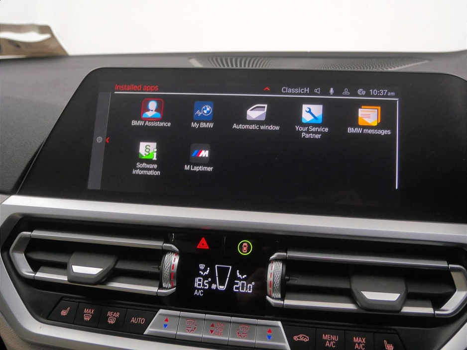 2022 BMW 4 Series - image 19