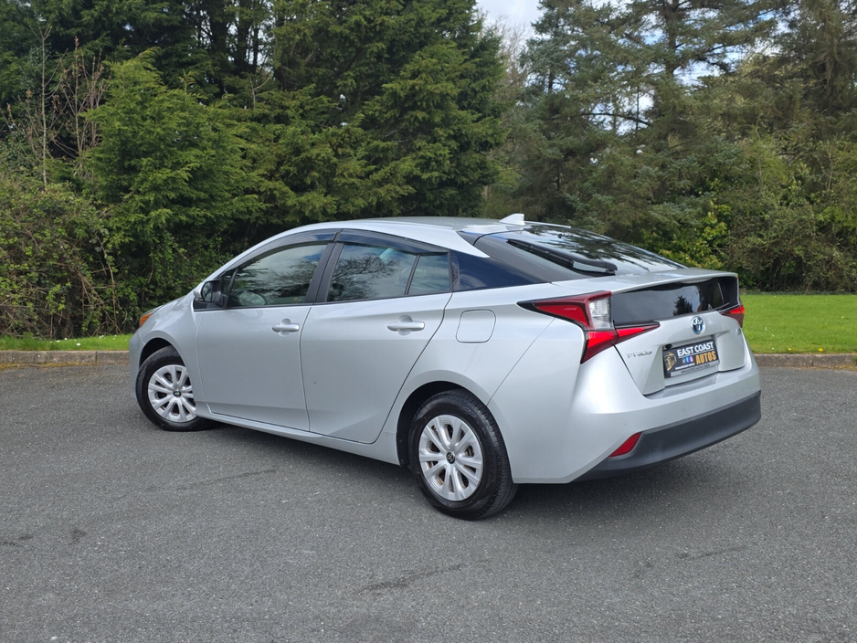 2020 Toyota Prius - image 20