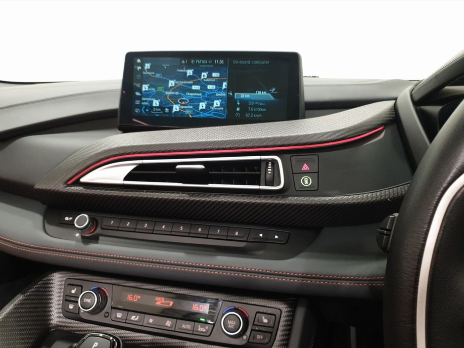 2019 BMW i8 - image 18