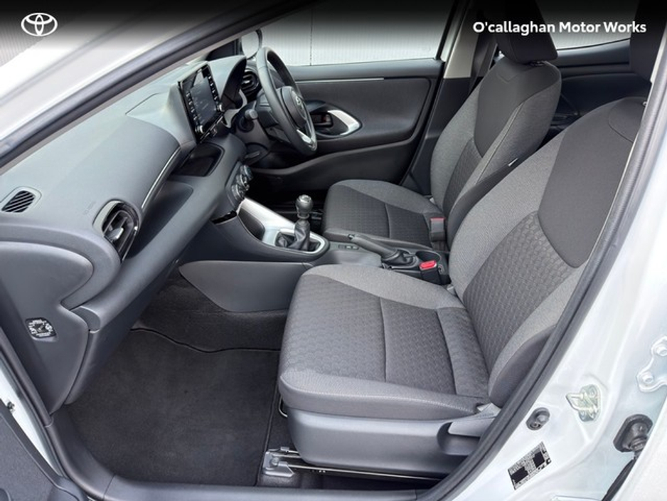 2024 Toyota Yaris 1.5 LUNA 4DR €26,950
