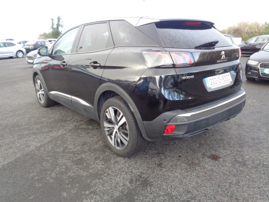 2022 Peugeot 3008 - image 3