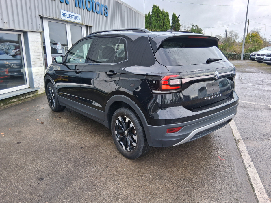 2020 Volkswagen T-Cross Life SPORT €18,995
