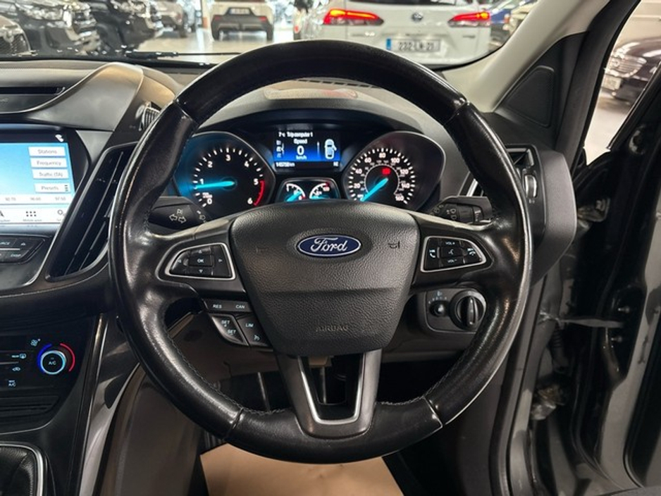 2018 Ford Kuga - image 9
