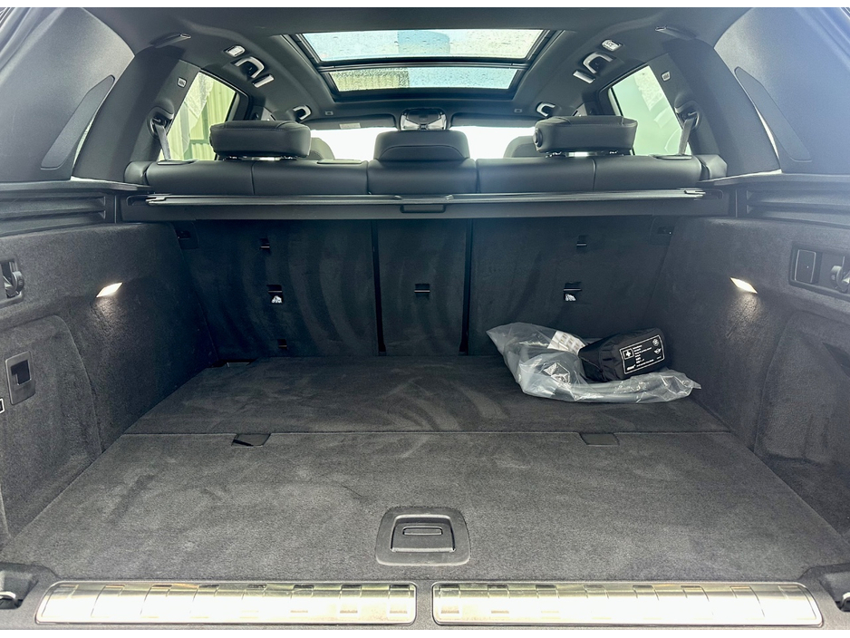 2025 BMW X5 - image 28