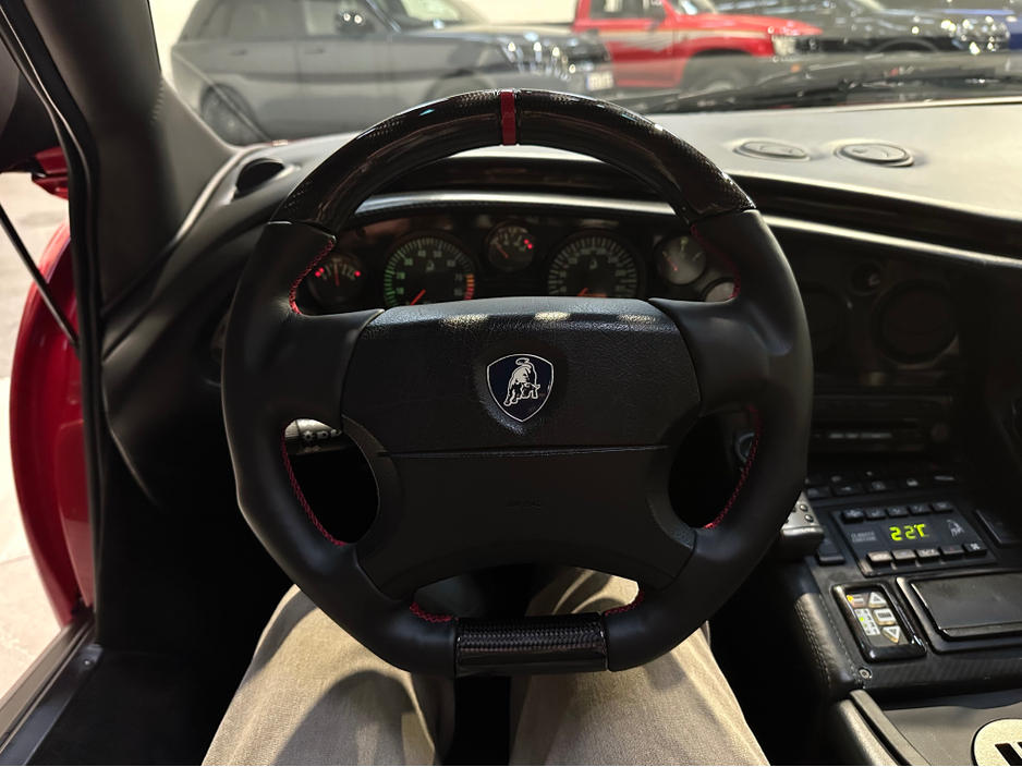 2000 Lamborghini Diablo - image 34