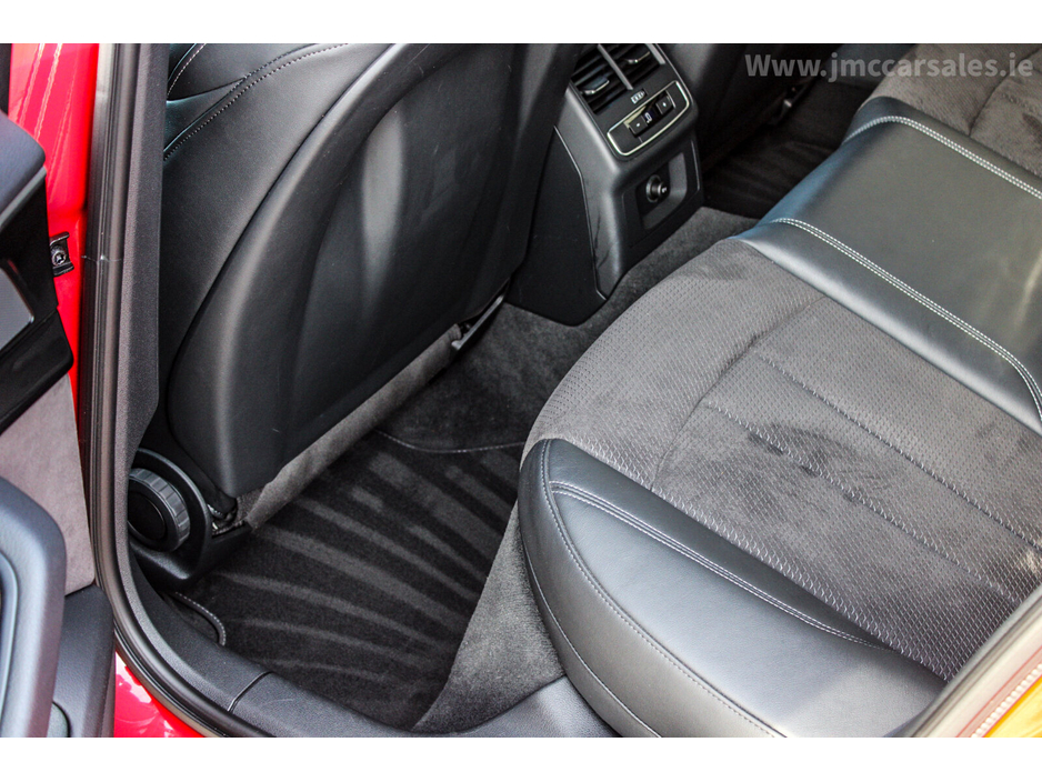 2020 Audi A4 30 TDI 136HP S Tronic S line €32,995