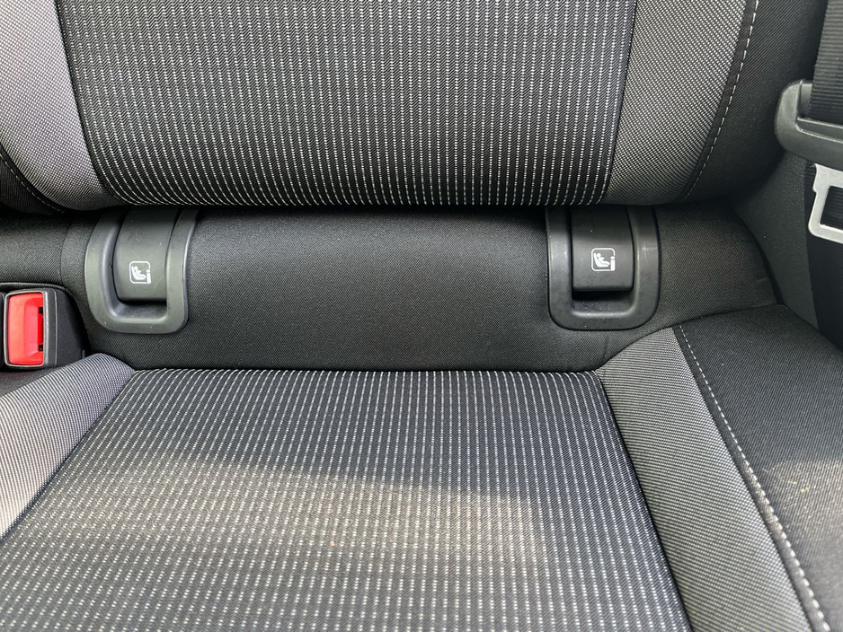 2022 Skoda Octavia - image 13