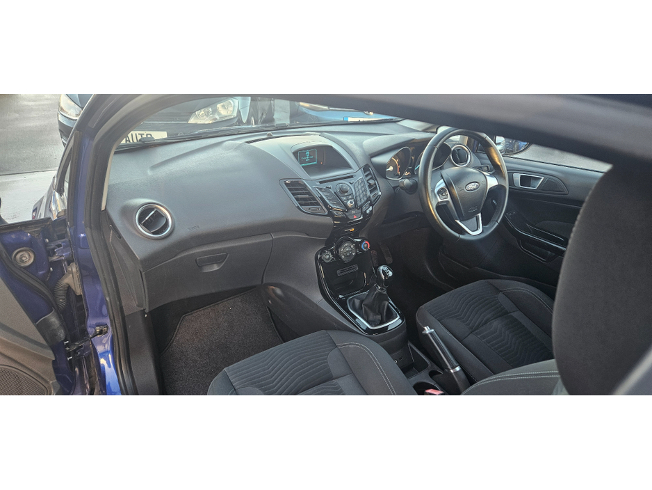 2014 Ford Fiesta ZETEC 1.2 petrol 3dr low miles €5,995