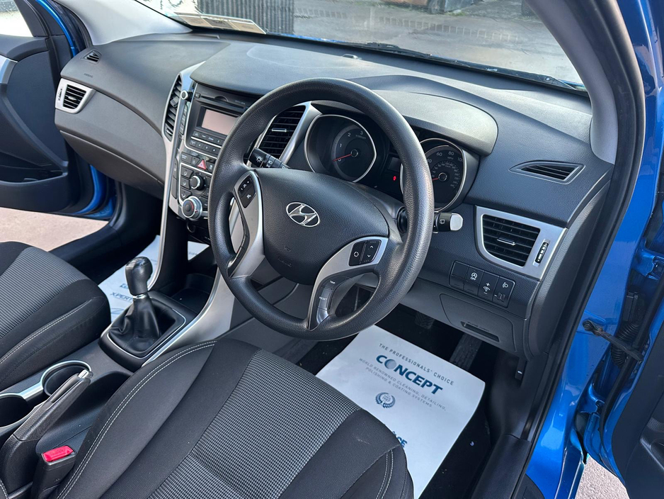 2015 Hyundai i30 BLUE 110PS 5DR SDRIVE €9,950