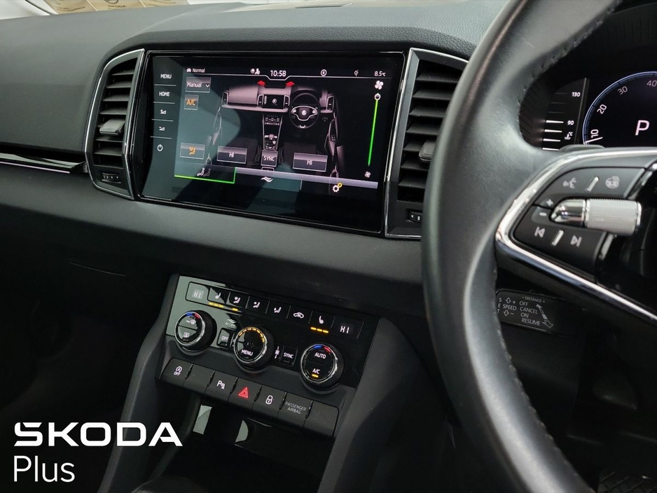 2023 Skoda Karoq - image 18