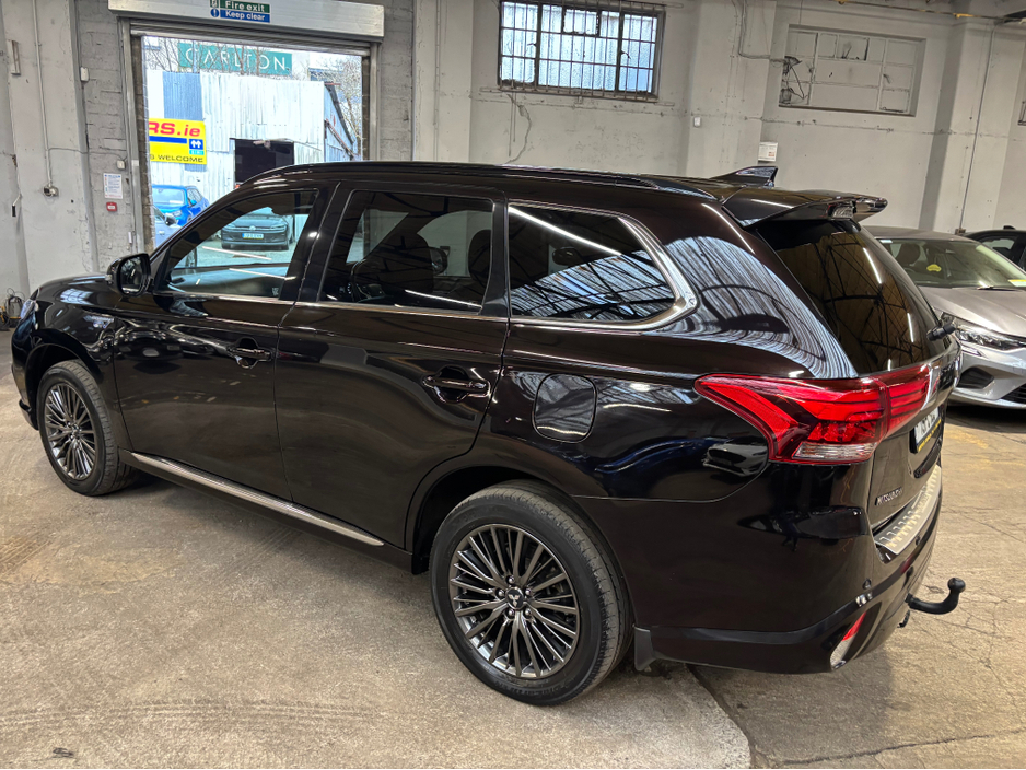 2019 Mitsubishi Outlander OUTL PHEV S-EDI S-EDITION 4DR AUTO €20,999