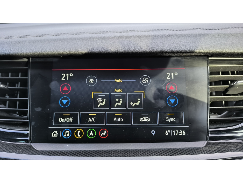 2021 Opel Insignia - image 19