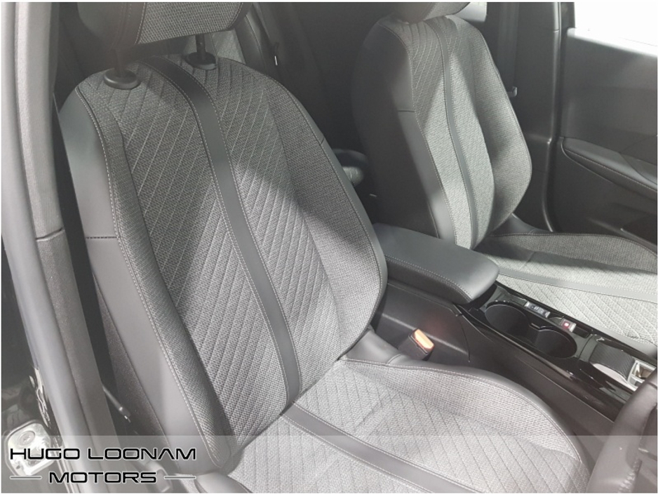 2025 Peugeot 2008 - image 19