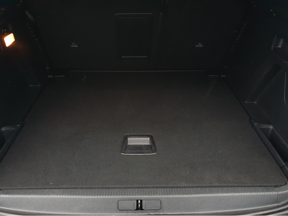 2020 Peugeot 3008 ALLURE 1.5 BLUE HDI 130BHP MANUAL NCT 02/28 FINANCE AVAILABLE @ €81 PER WEEK 2 KEYS/ HALF LEATHER SEATS/ TOUCH SCREEN MEDIA/ ANDROID AUTO/ APPLE CAR PLAY/ PARKING SENSORS/ HISTORY CHECKED €17,900