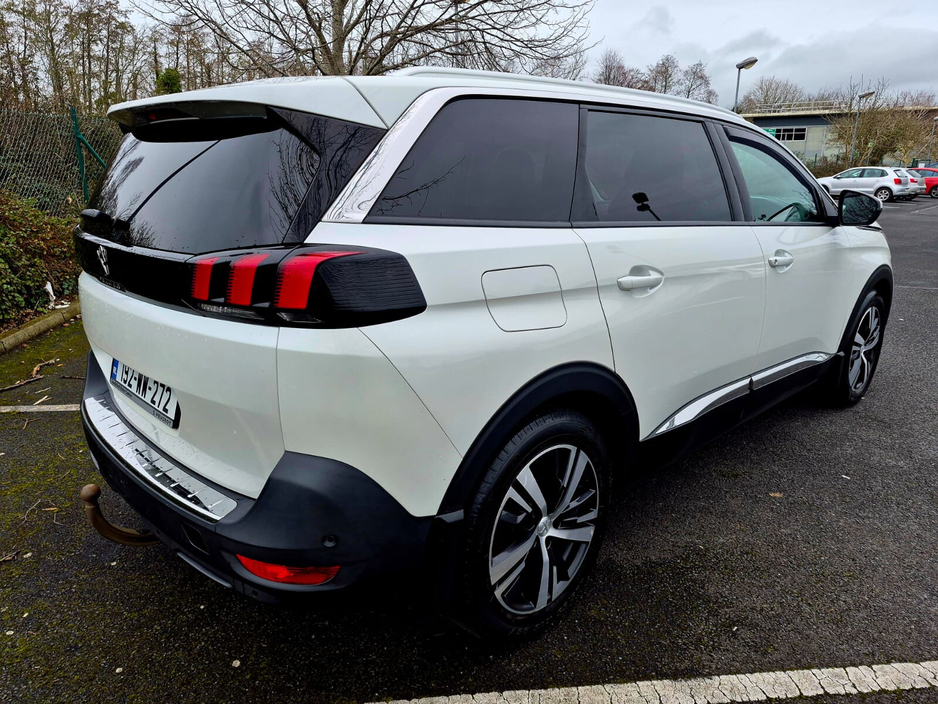 2019 Peugeot 5008 - image 8