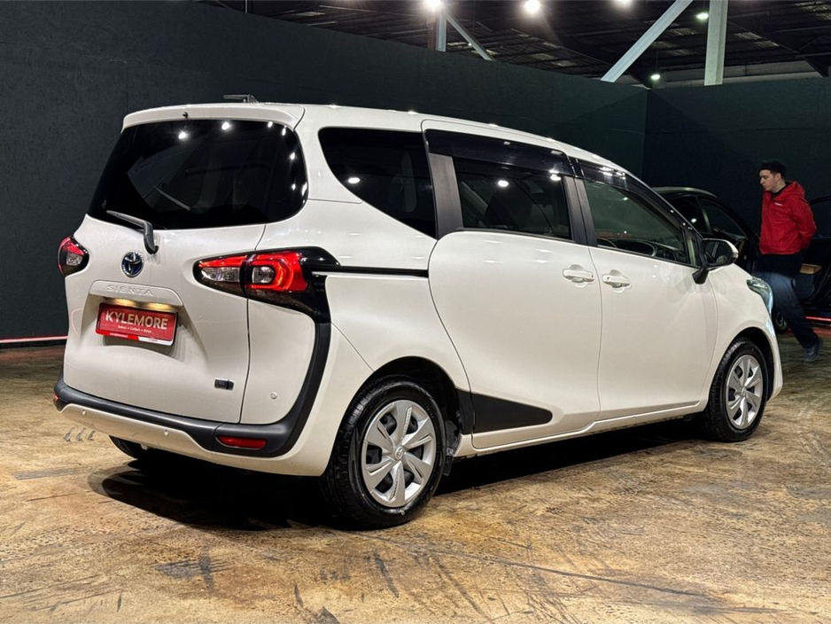 2020 Toyota Sienta 1.5L HYBRID AUTOMATIC - 7 SEATER - CRUISE CONTROL - TOYOTA SAFETY SENSE - REVERSE CAMERA €19,950