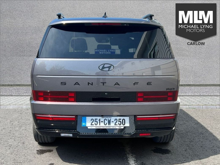 2025 Hyundai Santa Fe 1.6 PHEV 4WD Premium €63,995