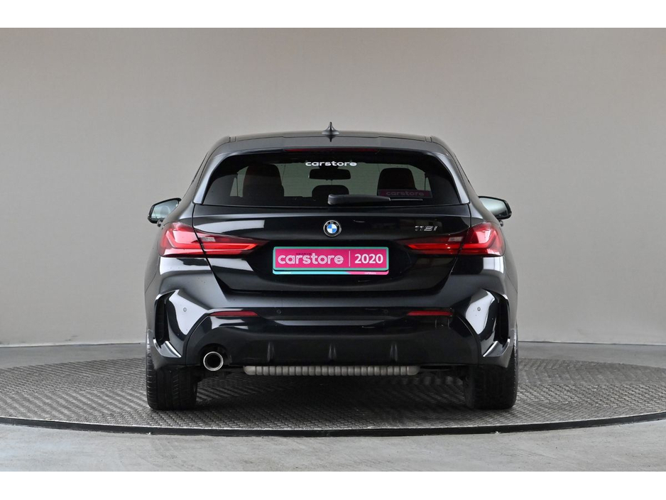 2020 BMW 1 Series - image 8