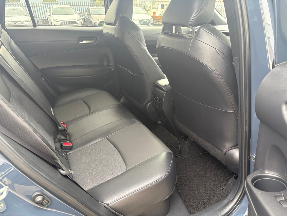 2023 Toyota Corolla Cross - image 7