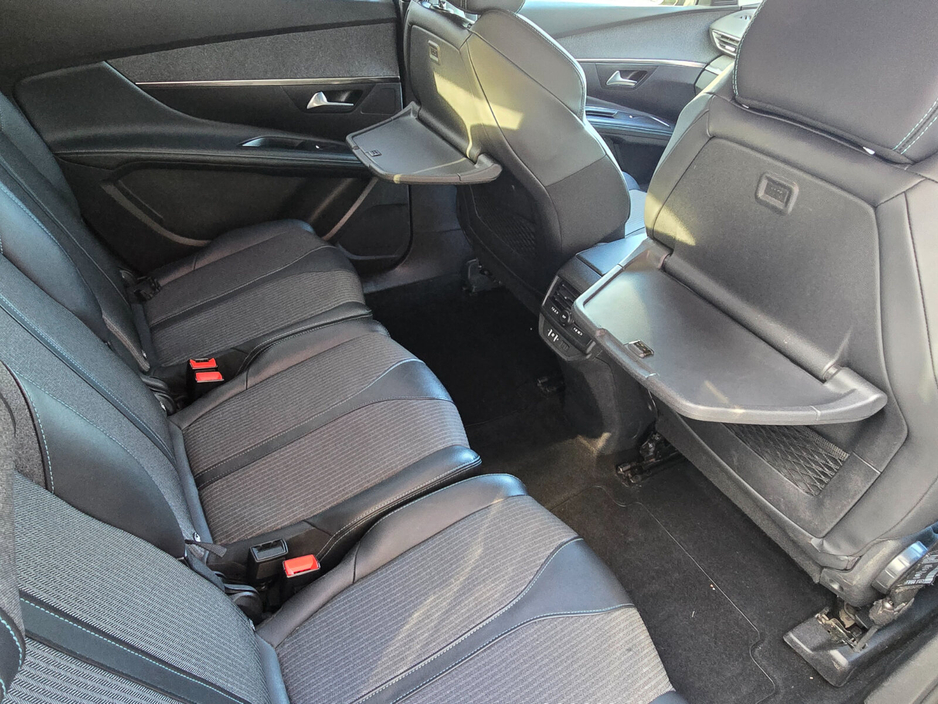 2022 Peugeot 5008 - image 21