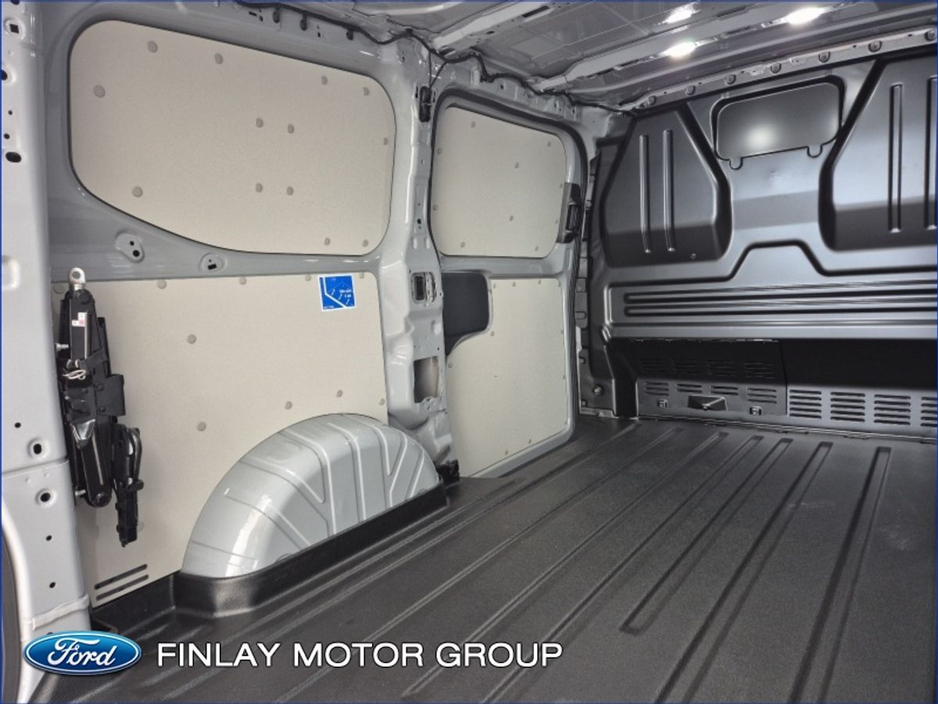 2026 Ford Transit Custom - image 23