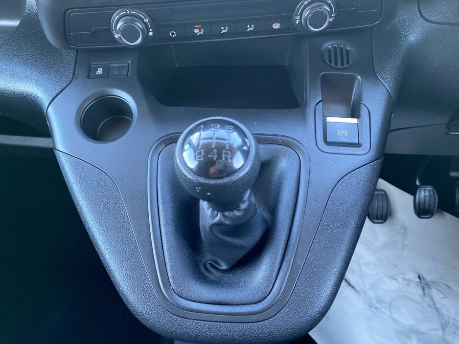 2021 Opel Combo 1.5 100BHP LWB €12,250