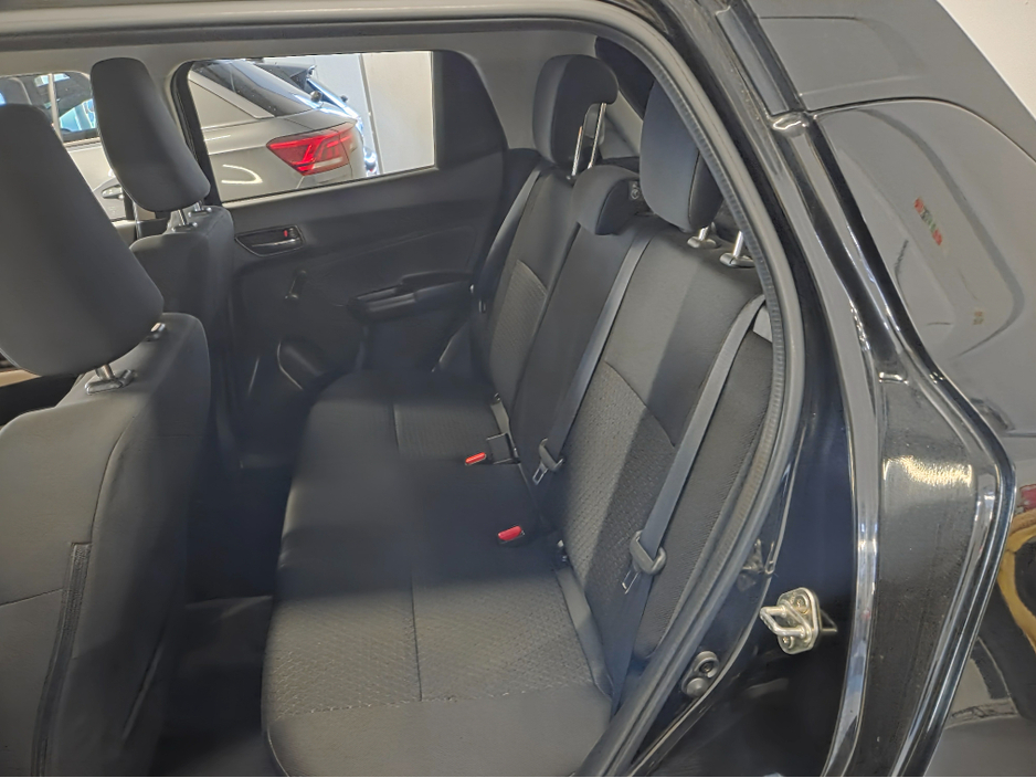 2024 Suzuki Swift - image 9