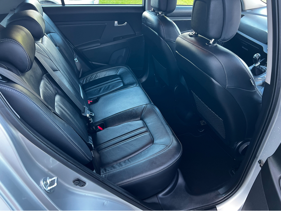 2015 Kia Sportage 1.7 EXL 4DR - LOW KM'S €8,995