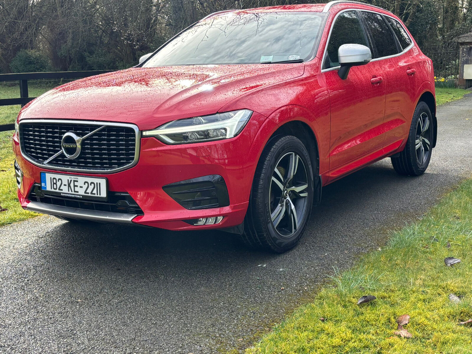 2018 Volvo XC60 - image 2