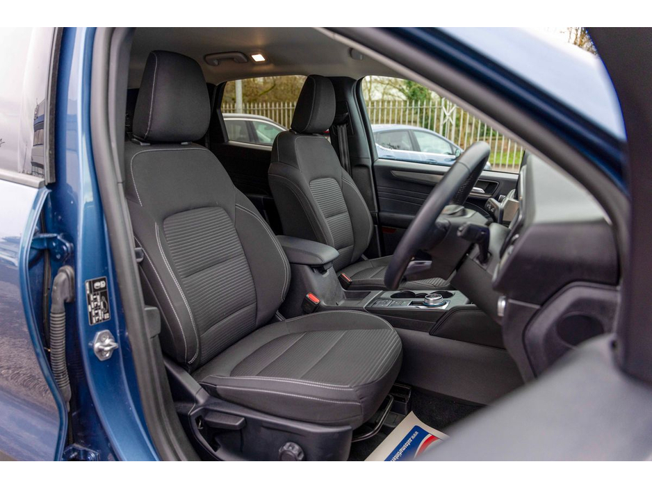 2023 Ford Kuga 2.5 Duratec 190PS FHEV Titanium Auto