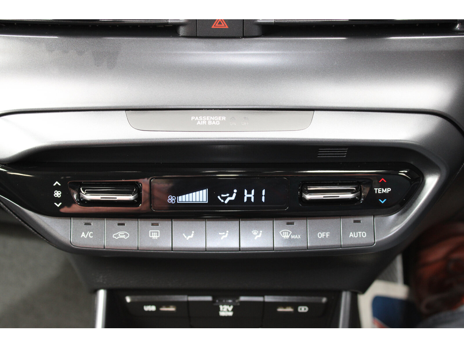 2023 Hyundai Bayon - image 18