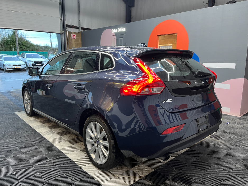 2015 Volvo V40 €11950 2015 VOLVO V40 T4 SE 1.6 AUTOMATIC / CRUISE CONTROL / REVERSE CAMERA / ELECTRIC MEMORY & HEATED SEATS €11,950