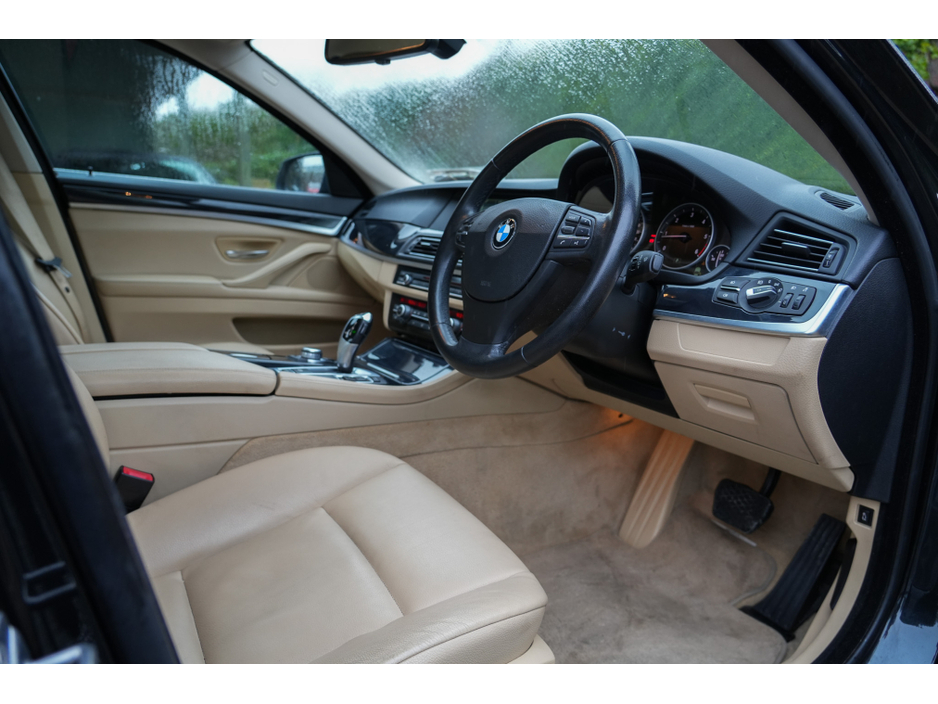 2012 BMW 5 Series - image 13