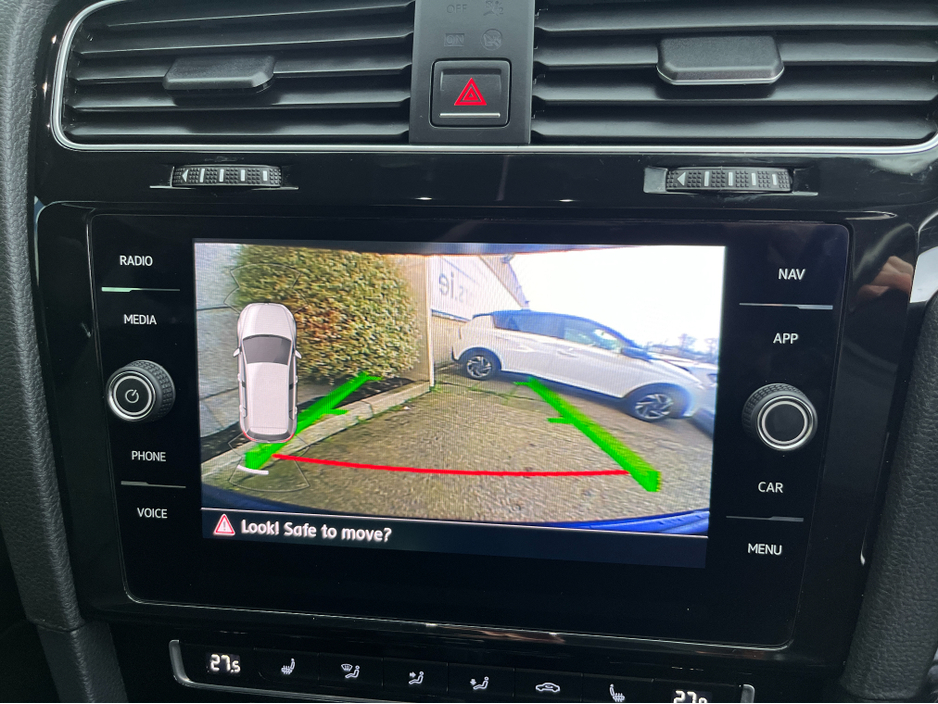 2019 Volkswagen Golf - image 22