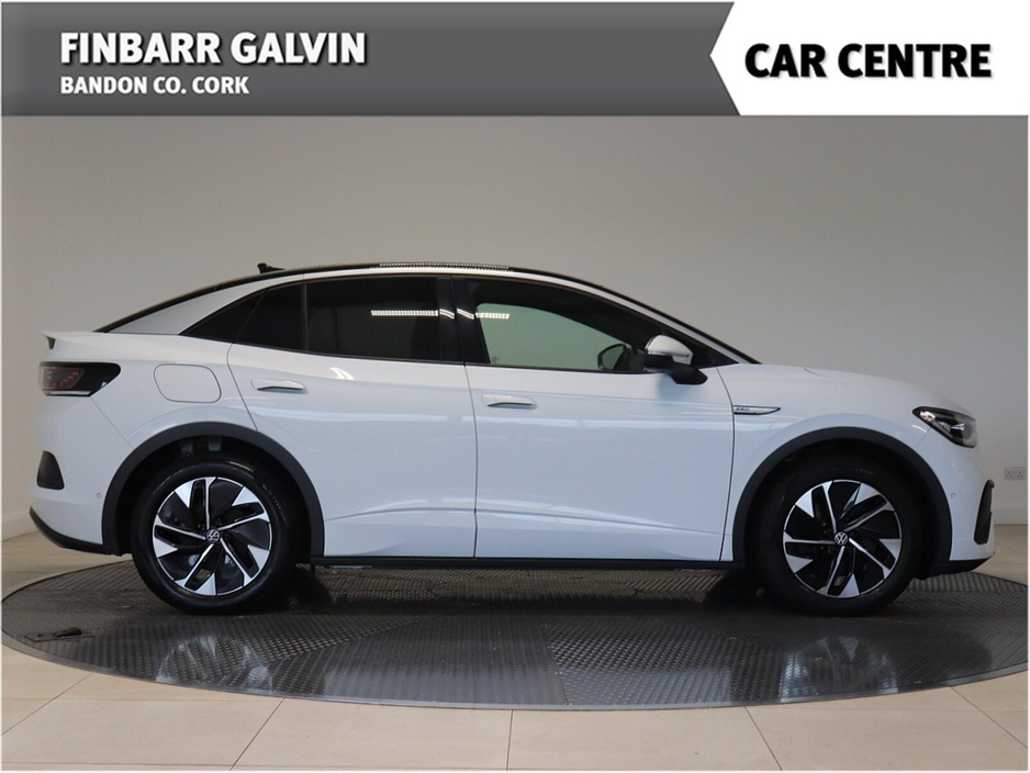 2023 Volkswagen ID.5 - image 8