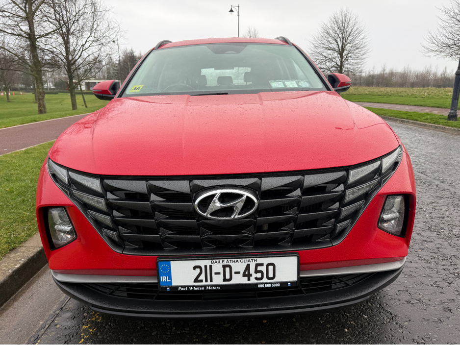 2021 Hyundai Tucson - image 2